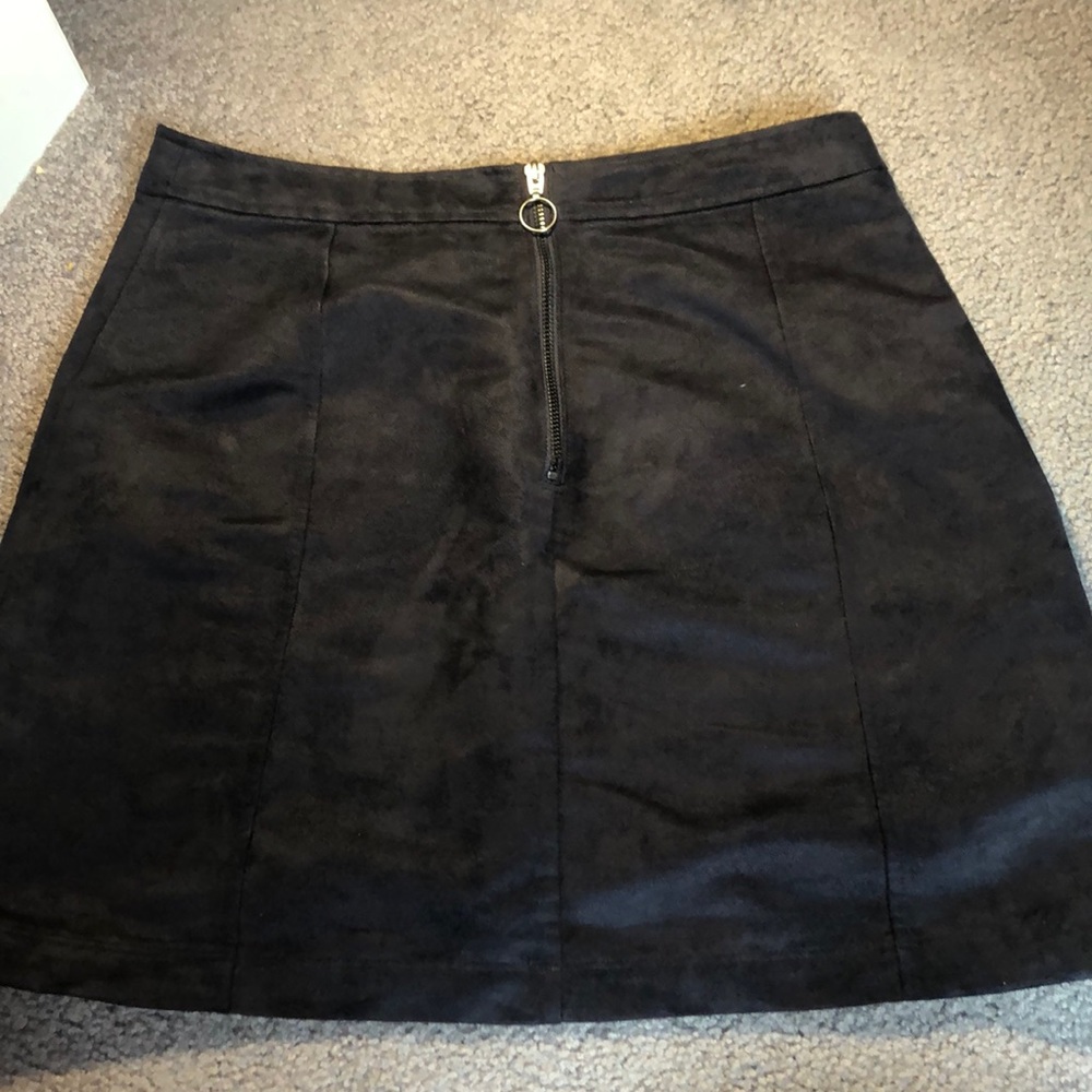 Black Zip-up Skirt